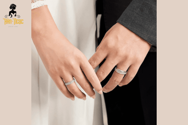 nhẫn cưới độc và lạ